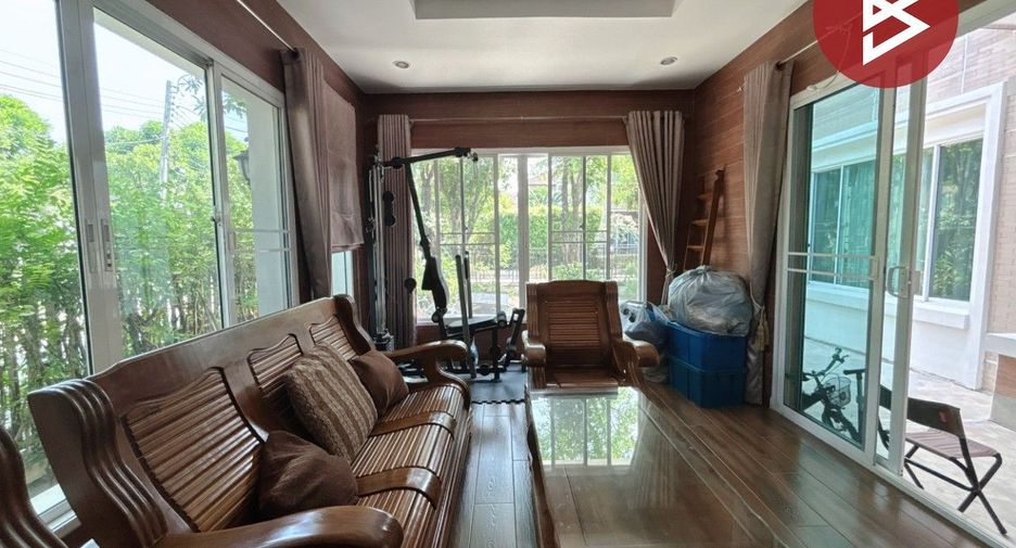 Casa en venta de 4 habitaciones en Lat Krabang, Bangkok