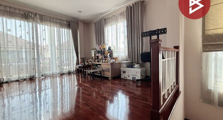 Casa en venta de 4 habitaciones en Lat Krabang, Bangkok
