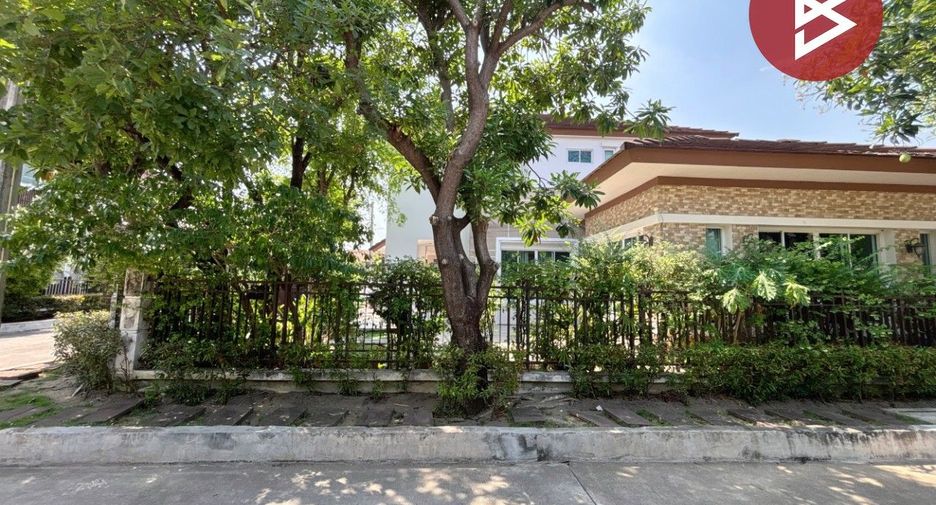 Casa en venta de 4 habitaciones en Lat Krabang, Bangkok