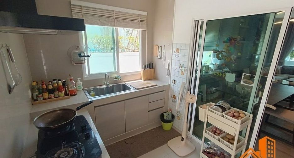 For sale 4 bedrooms house in Lat Phrao, Bangkok
