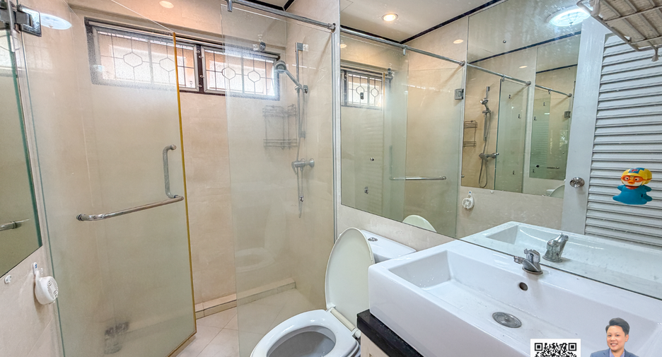 For rent studio house in Phra Khanong, Bangkok