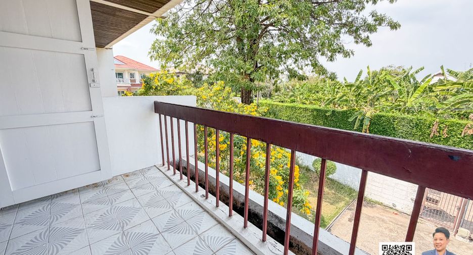 For rent studio house in Phra Khanong, Bangkok