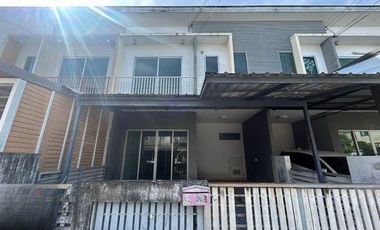 For sale 3 bedrooms townhouse in Bang Phli, Samut Prakan