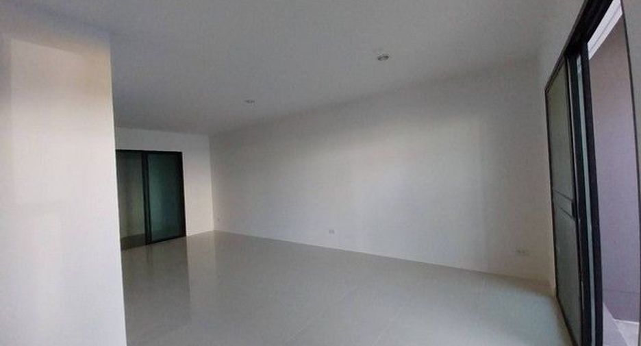 For sale 3 bedrooms townhouse in Bang Phli, Samut Prakan