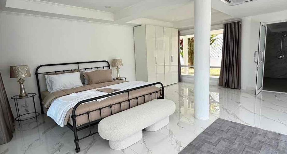 For rent 5 bedrooms villa in Bang Lamung, Chonburi