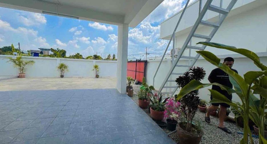 For sale and for rent 3 bedrooms villa in Bang Lamung, Chonburi