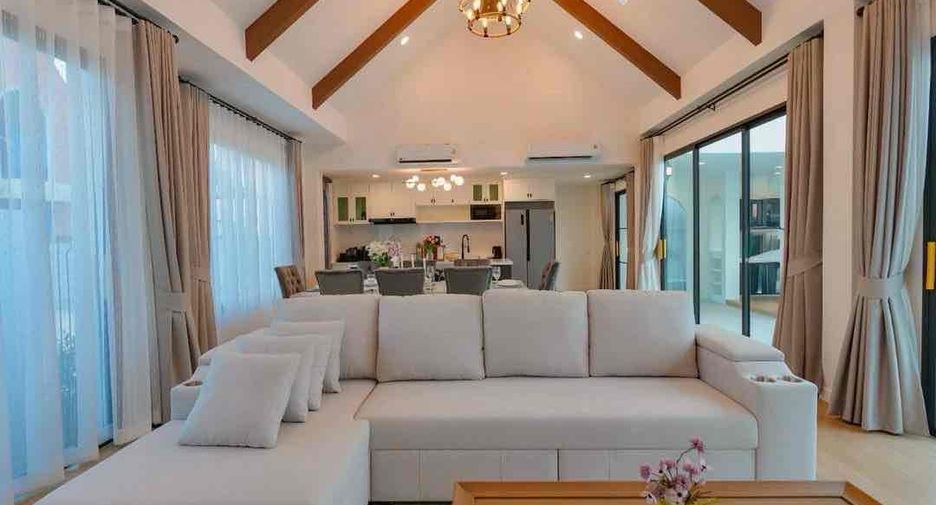 Villa zur Miete mit 5 Zimmer in Sattahip, Chonburi