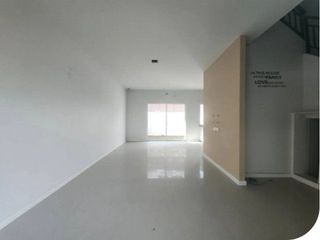 For sale 1 bed townhouse in Khlong Sam Wa, Bangkok