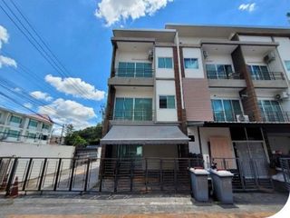 For sale 1 bed townhouse in Bueng Kum, Bangkok