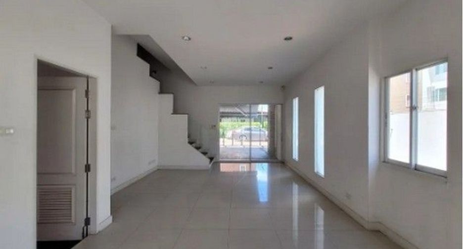 For sale 1 bed townhouse in Bueng Kum, Bangkok