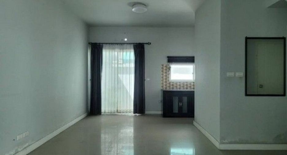 À vendre 1 chambre maison de ville à Bang Khae, Bangkok