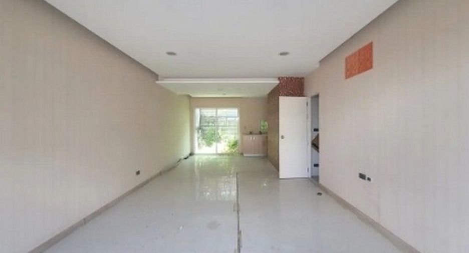For sale 1 bed townhouse in Bang Khen, Bangkok