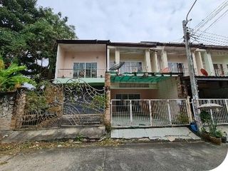 For sale 1 bed townhouse in Nong Khaem, Bangkok