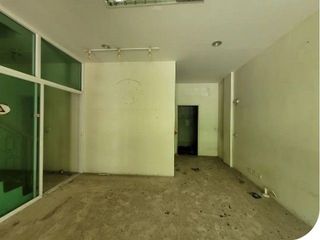 For sale 1 bed townhouse in Bang Kapi, Bangkok