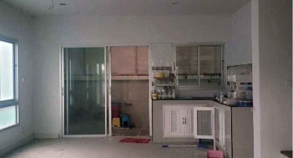 For sale 1 Beds townhouse in Khlong Sam Wa, Bangkok