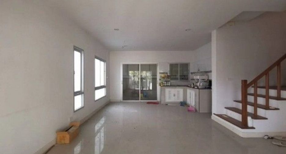 For sale 1 Beds townhouse in Khlong Sam Wa, Bangkok