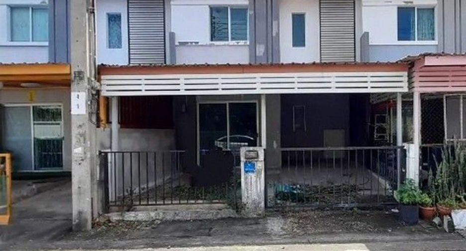 For sale 1 bed townhouse in Lat Krabang, Bangkok