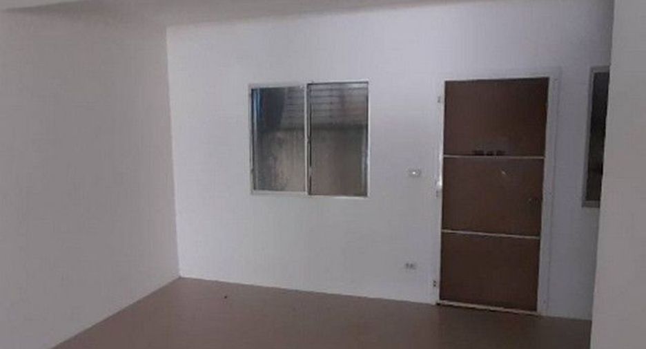 For sale 1 bed townhouse in Lat Krabang, Bangkok