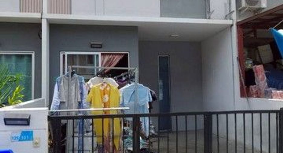 For sale 3 bedrooms townhouse in Bang Phli, Samut Prakan