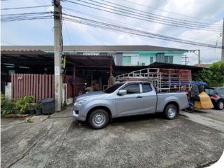 For sale 1 bed townhouse in Lat Krabang, Bangkok