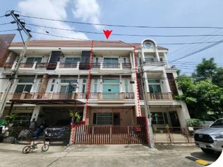 For sale 1 bed townhouse in Bueng Kum, Bangkok