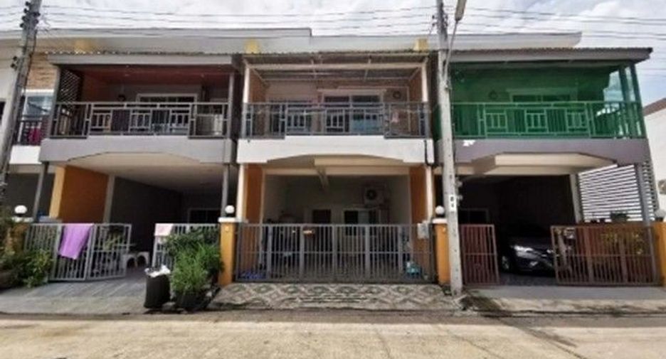 For sale 1 Beds townhouse in Phasi Charoen, Bangkok