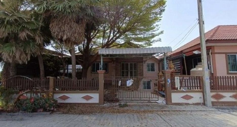 For sale 1 bed house in Pho Thong, Ang Thong