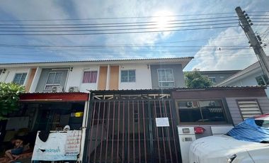 For sale 3 bedrooms house in Mueang Samut Prakan, Samut Prakan