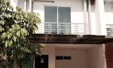 For sale 3 bedrooms townhouse in Khlong Sam Wa, Bangkok