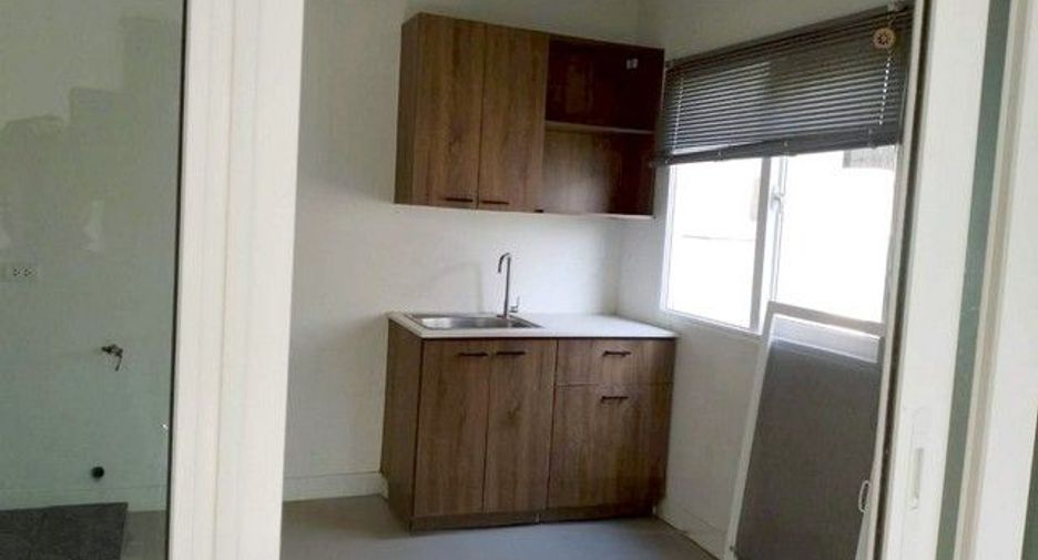For sale 3 bedrooms house in Khlong Sam Wa, Bangkok