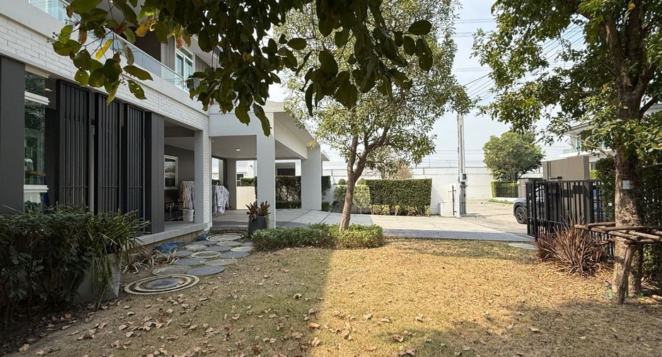 For sale 4 bedrooms house in Prawet, Bangkok