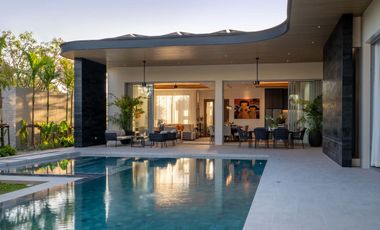For sale 3 bedrooms villa in Thalang, Phuket