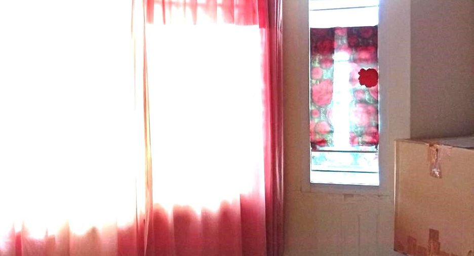 For sale 3 bedrooms townhouse in Bang Khun Thian, Bangkok