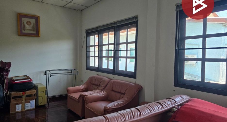 For sale 3 bedrooms house in Mueang Phetchaburi, Phetchaburi