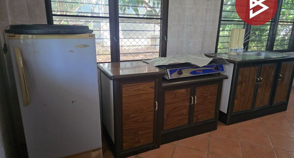 For sale 3 bedrooms house in Mueang Phetchaburi, Phetchaburi