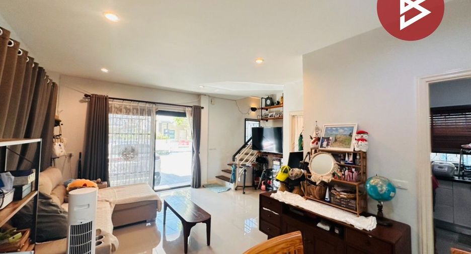 For sale 3 bedrooms house in Pathum Wan, Bangkok