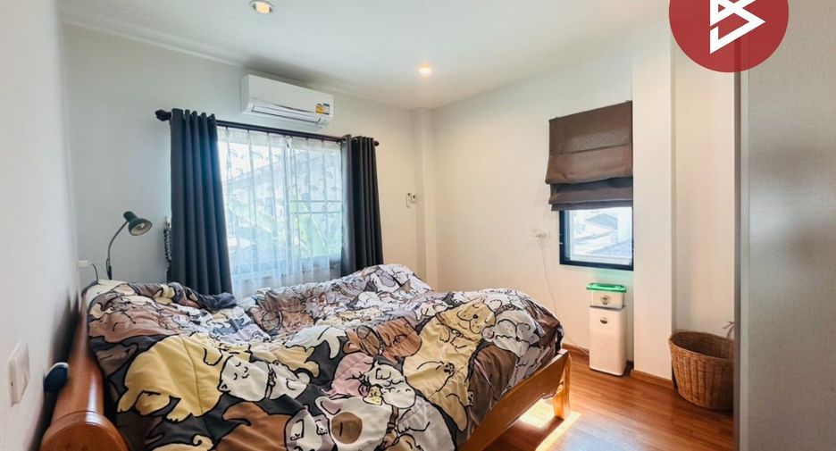 For sale 3 bedrooms house in Pathum Wan, Bangkok