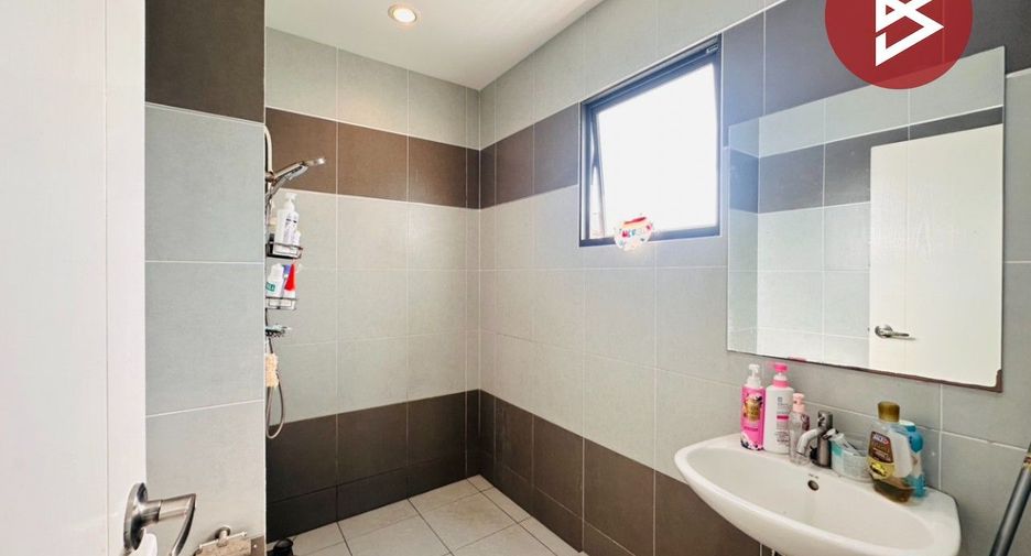 For sale 3 bedrooms house in Pathum Wan, Bangkok