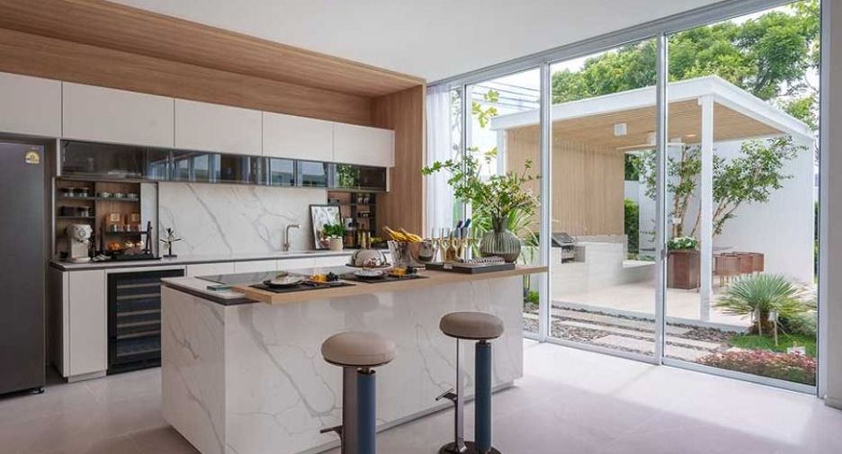 For sale 4 bedrooms villa in Thalang, Phuket