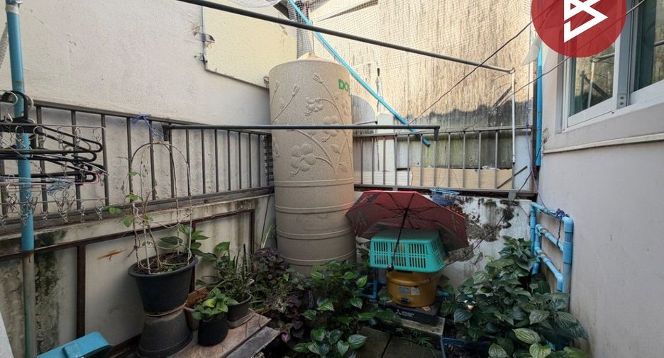 For sale 3 ベッドルーム townhouse in Bang Khun Thian, Bangkok