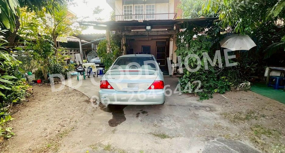 À vendre 4 chambres maison à Mueang Lampang, Lampang
