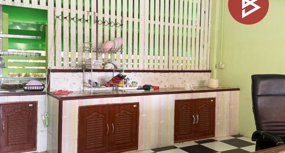 For sale 3 bedrooms house in Wiang Nong Long, Lamphun