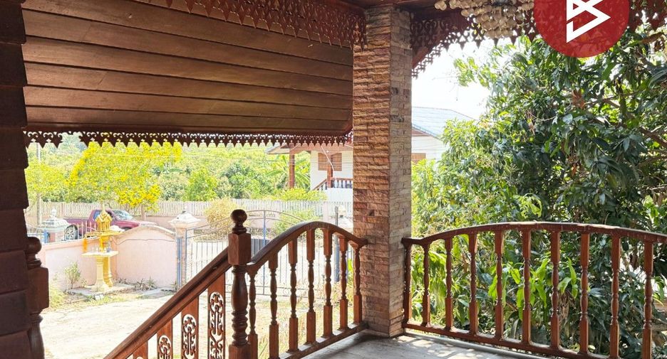 For sale 3 bedrooms house in Wiang Nong Long, Lamphun