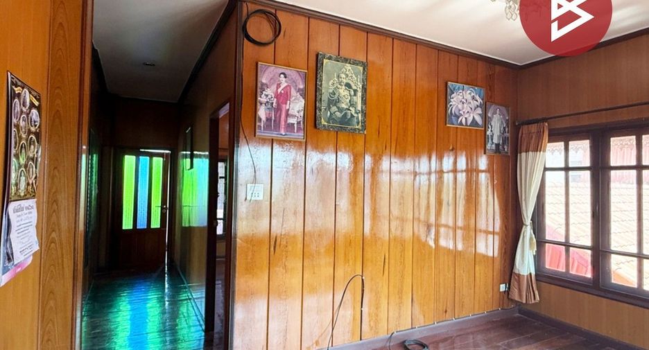 For sale 3 bedrooms house in Wiang Nong Long, Lamphun