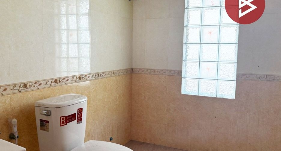 For sale 3 bedrooms house in Wiang Nong Long, Lamphun