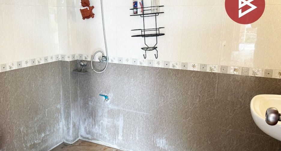 For sale 3 bedrooms house in Wiang Nong Long, Lamphun