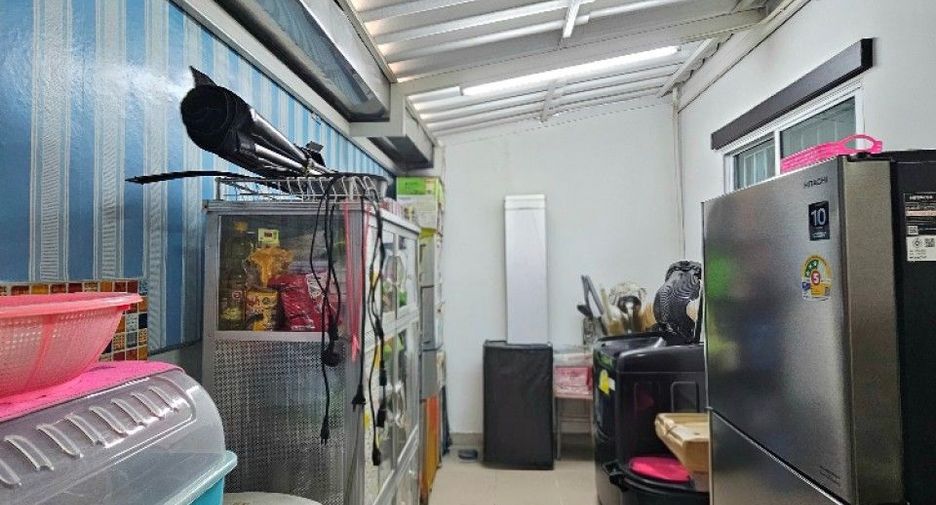 For sale 2 bedrooms townhouse in Phan Thong, Chonburi