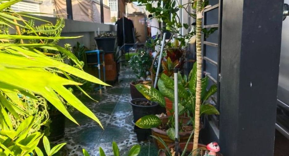 For sale 2 bedrooms townhouse in Phan Thong, Chonburi