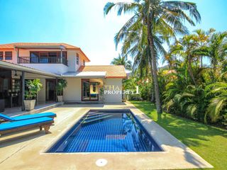 For sale 3 bedrooms villa in Hua Hin, Prachuap Khiri Khan