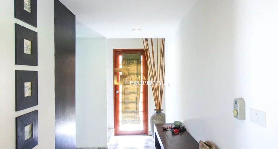 For sale 3 bedrooms villa in Hua Hin, Prachuap Khiri Khan